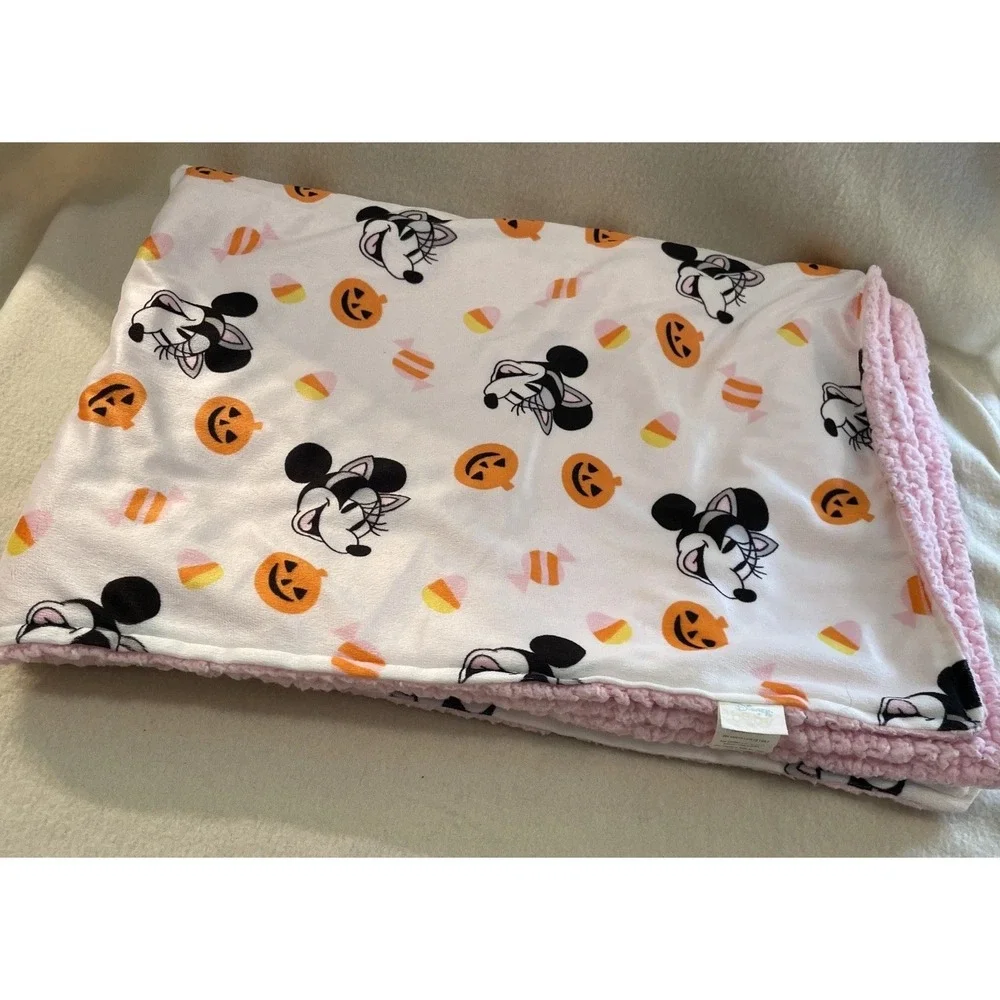 Disney Baby MINNIE MOUSE  w/Candy Pieces Halloween Pumpkin Baby Blanket 30x40